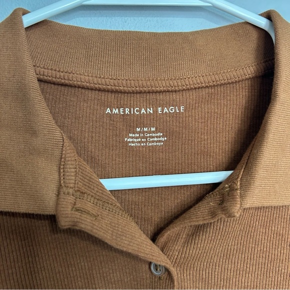 NWT American Eagle Outfitters Brown Button-Down Stretch Shirt Women’s Medium - Picture 2 of 6